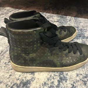 Coach leather shoes dark green camo